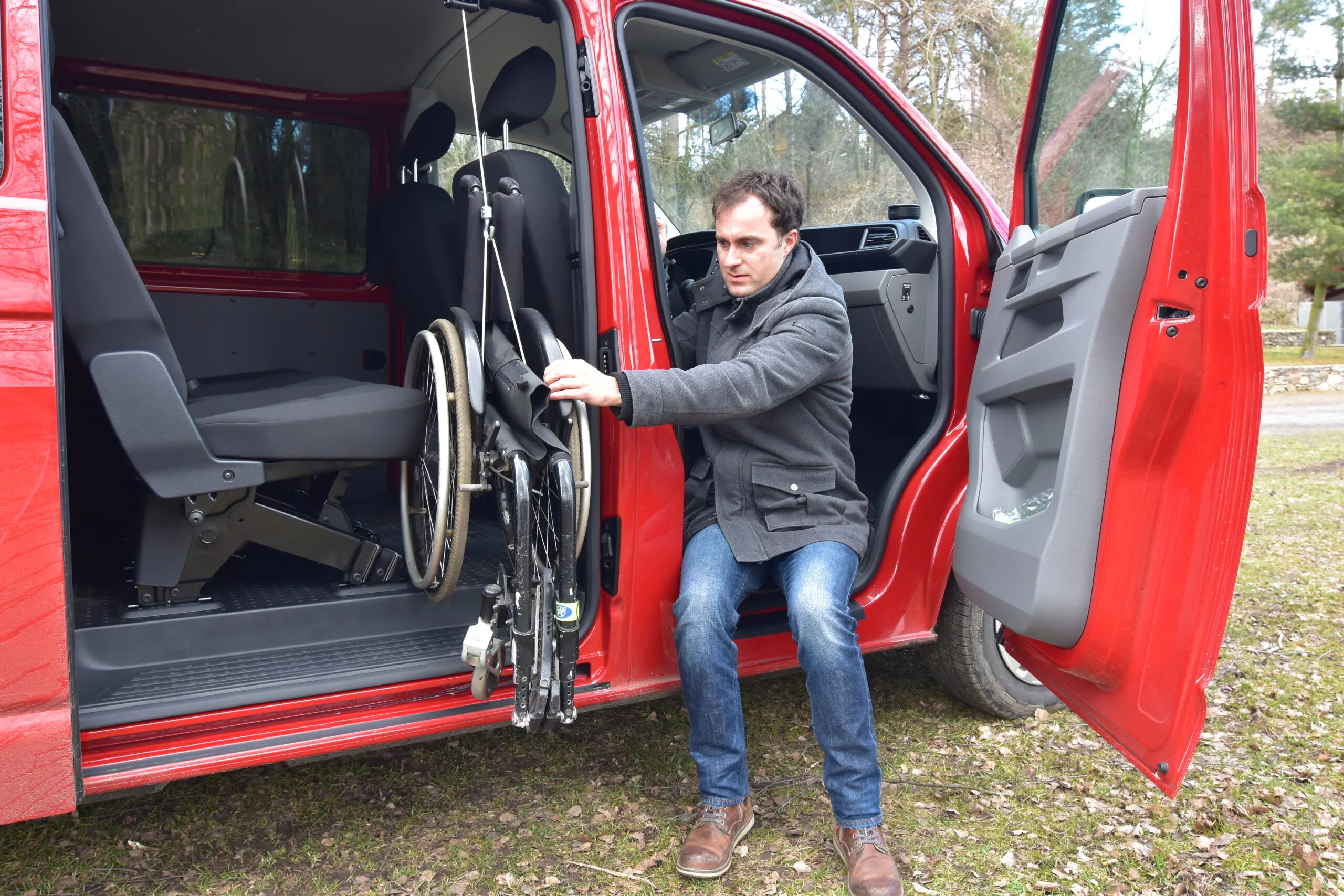 Nakladač mechanického vozíka do bočných dverí - je to tam 