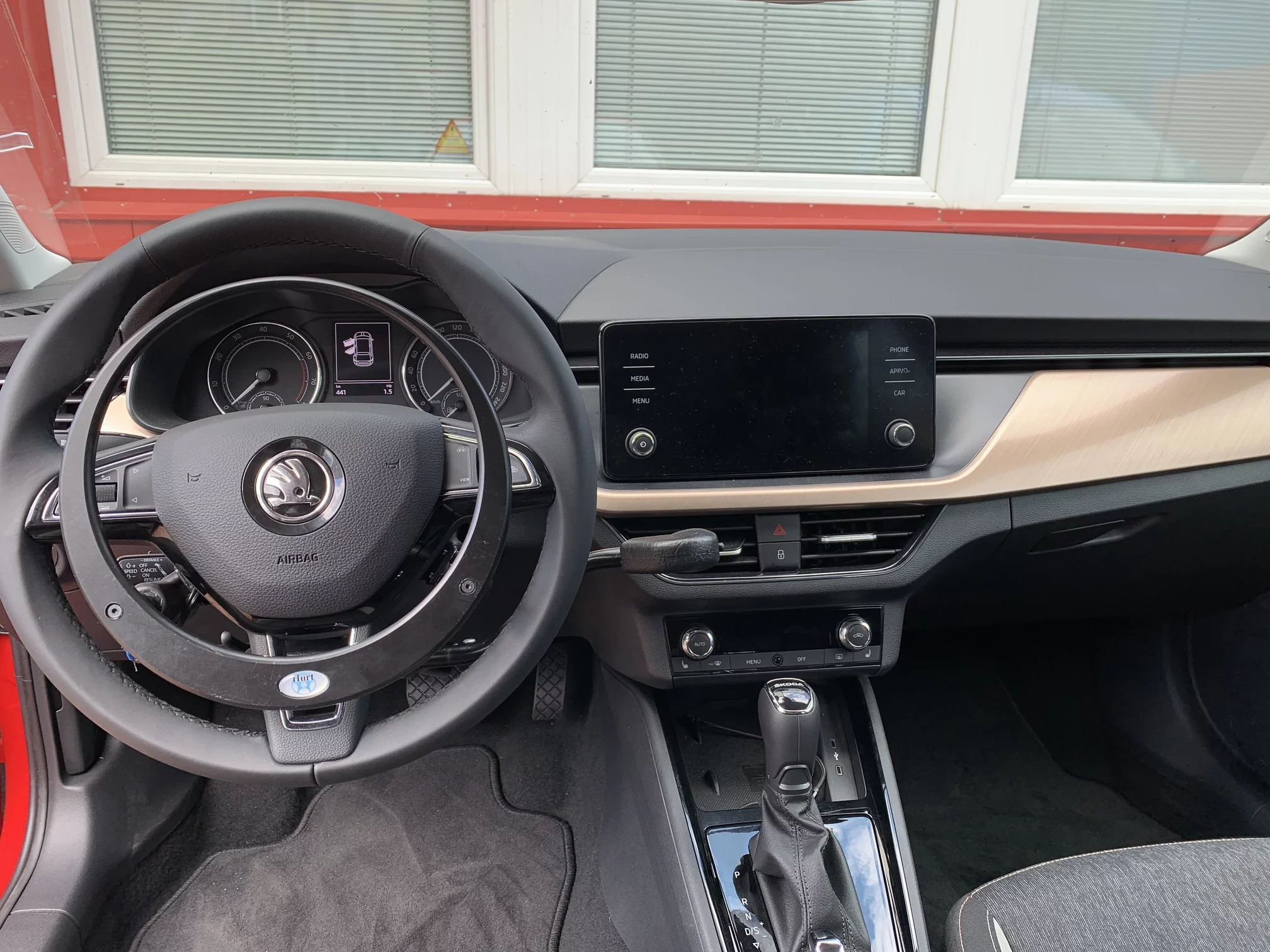 MERO 2 ručné riadenie – páka pod volantom - je to tam 