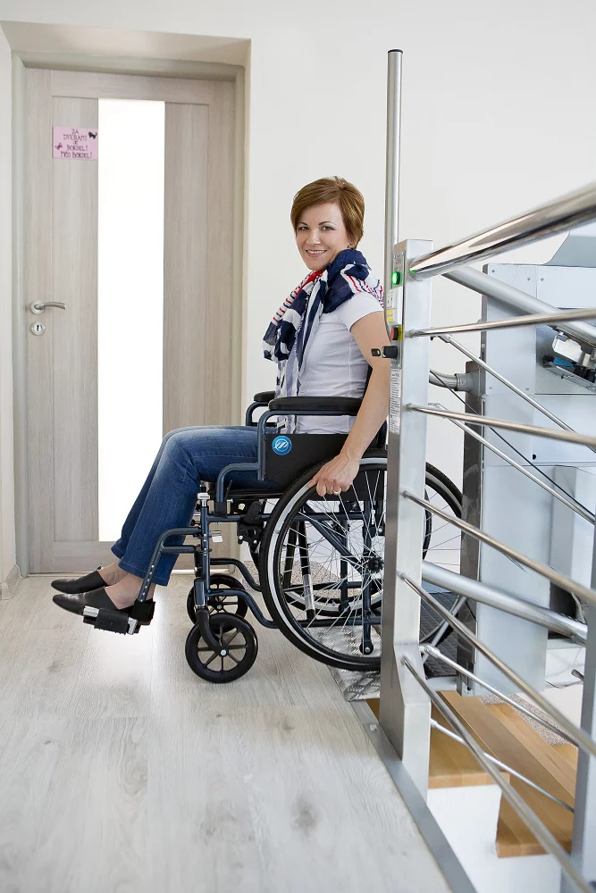 Šikmá schodisková plošina 2