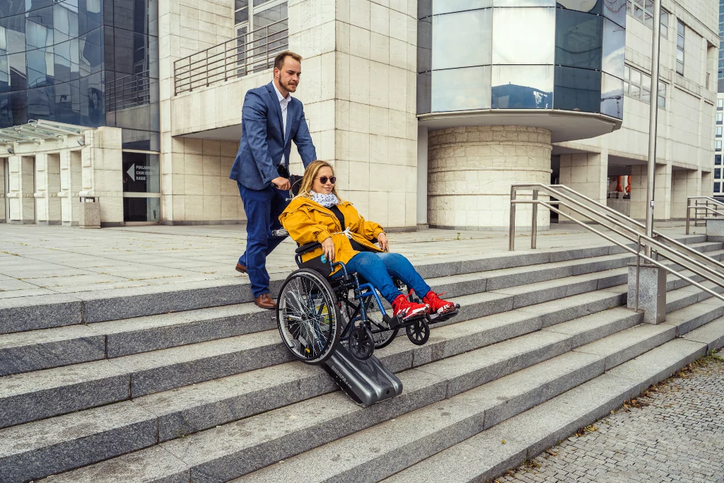 Pásový schodolez Sherpa N986 (N906, N956) - je to tam 