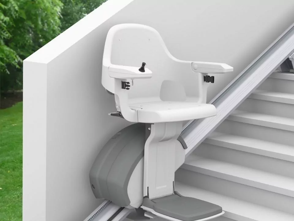 Stoličkový výťah HomeGlide – vhodný do exteriéru - je to tam 