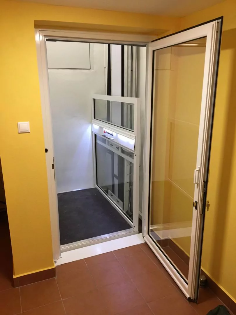 Zvislé hydraulické plošiny